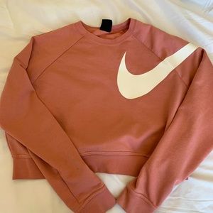 Cropped Nike Crewneck